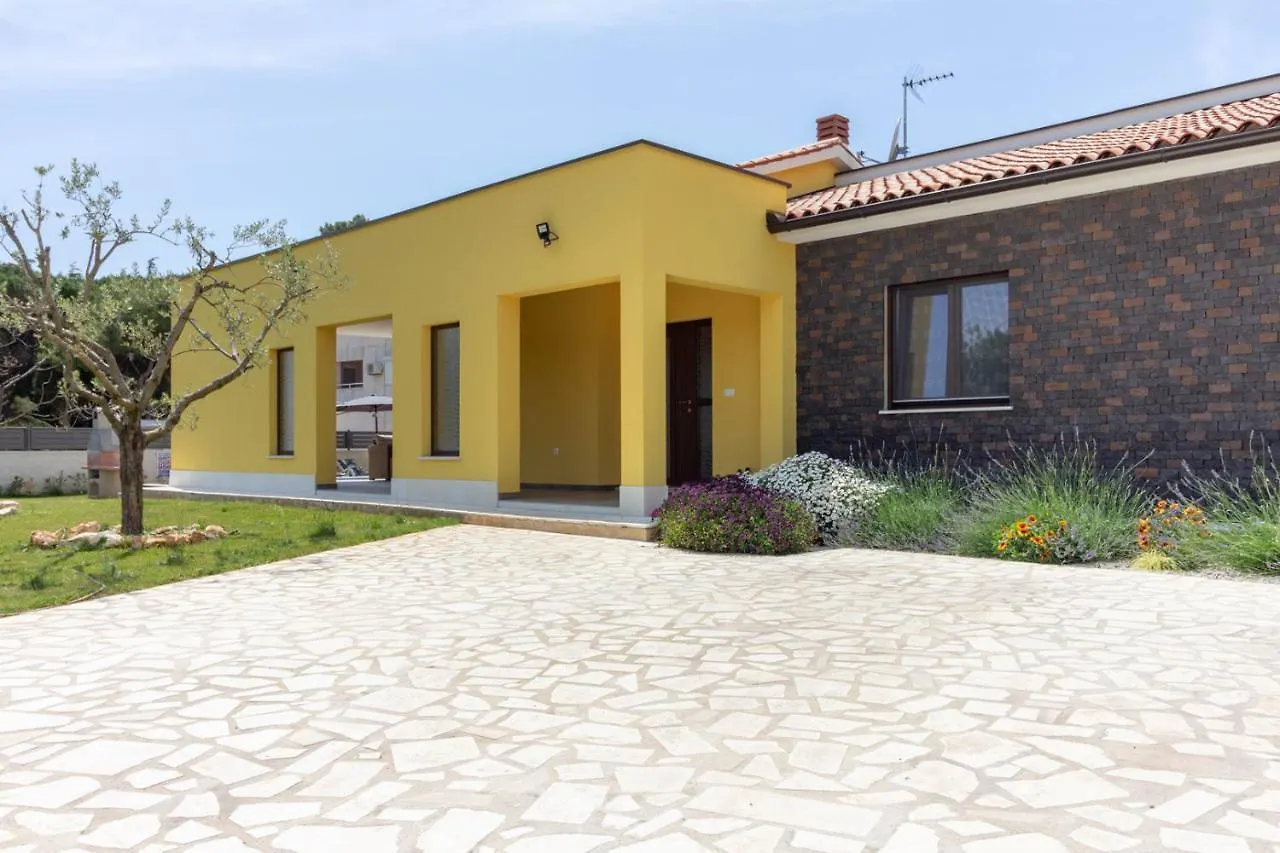 Modern Villa Eve In Medulin With Pool Near The Beach 0*,