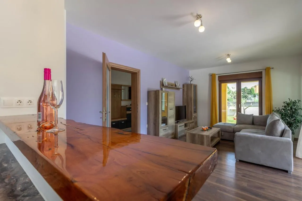 Modern Villa Eve In Medulin With Pool Near The Beach
