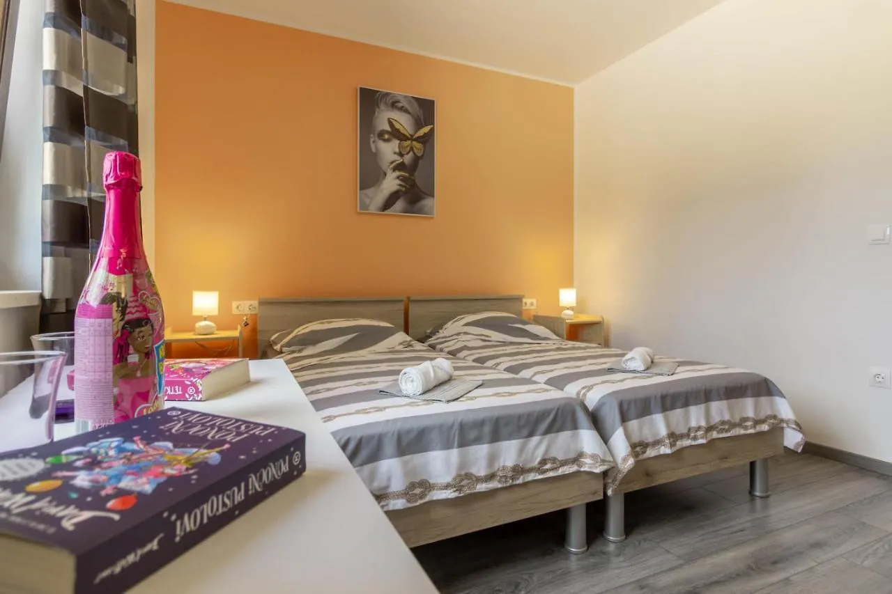 Modern Villa Eve In Medulin With Pool Near The Beach