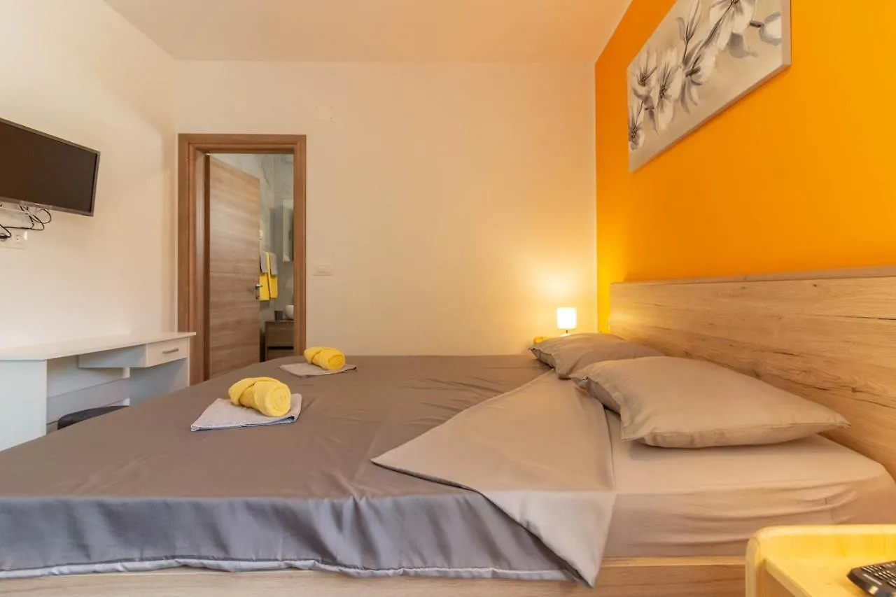Modern Villa Eve In Medulin With Pool Near The Beach Croácia