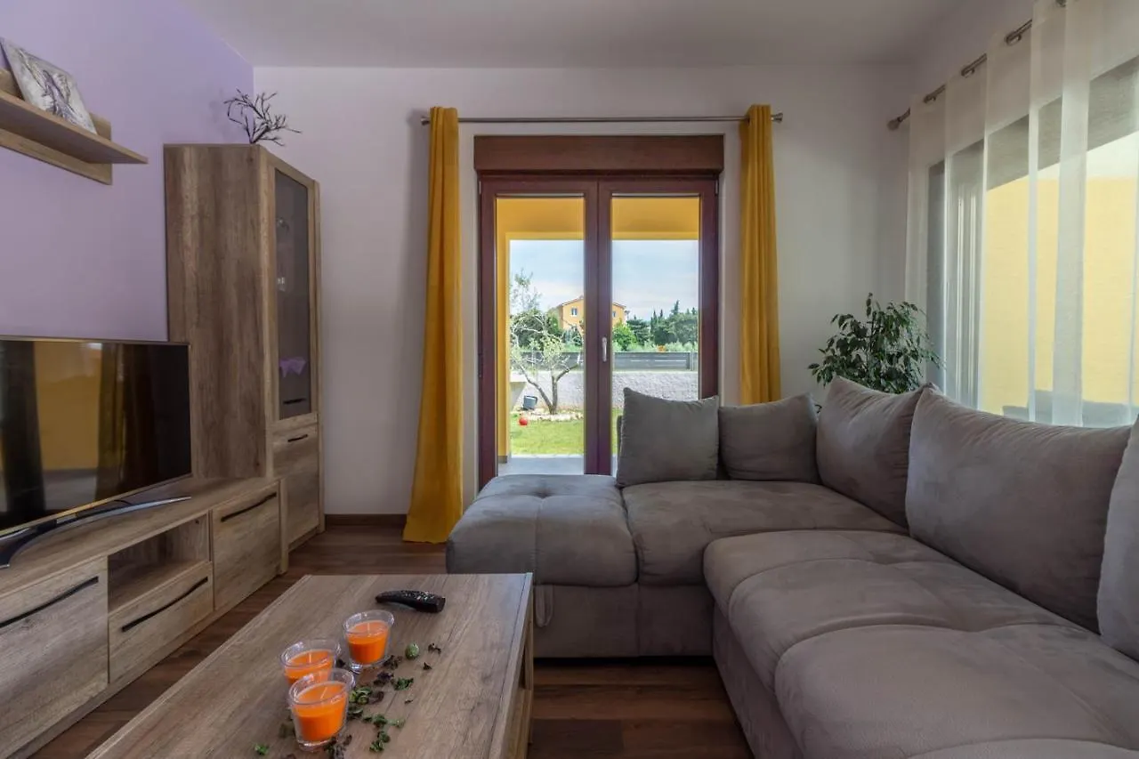 Modern Villa Eve In Medulin With Pool Near The Beach