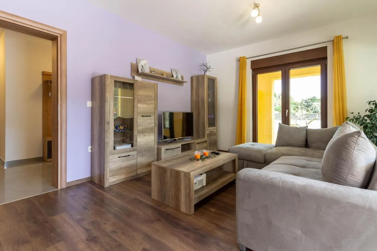 Modern Villa Eve In Medulin With Pool Near The Beach Croácia