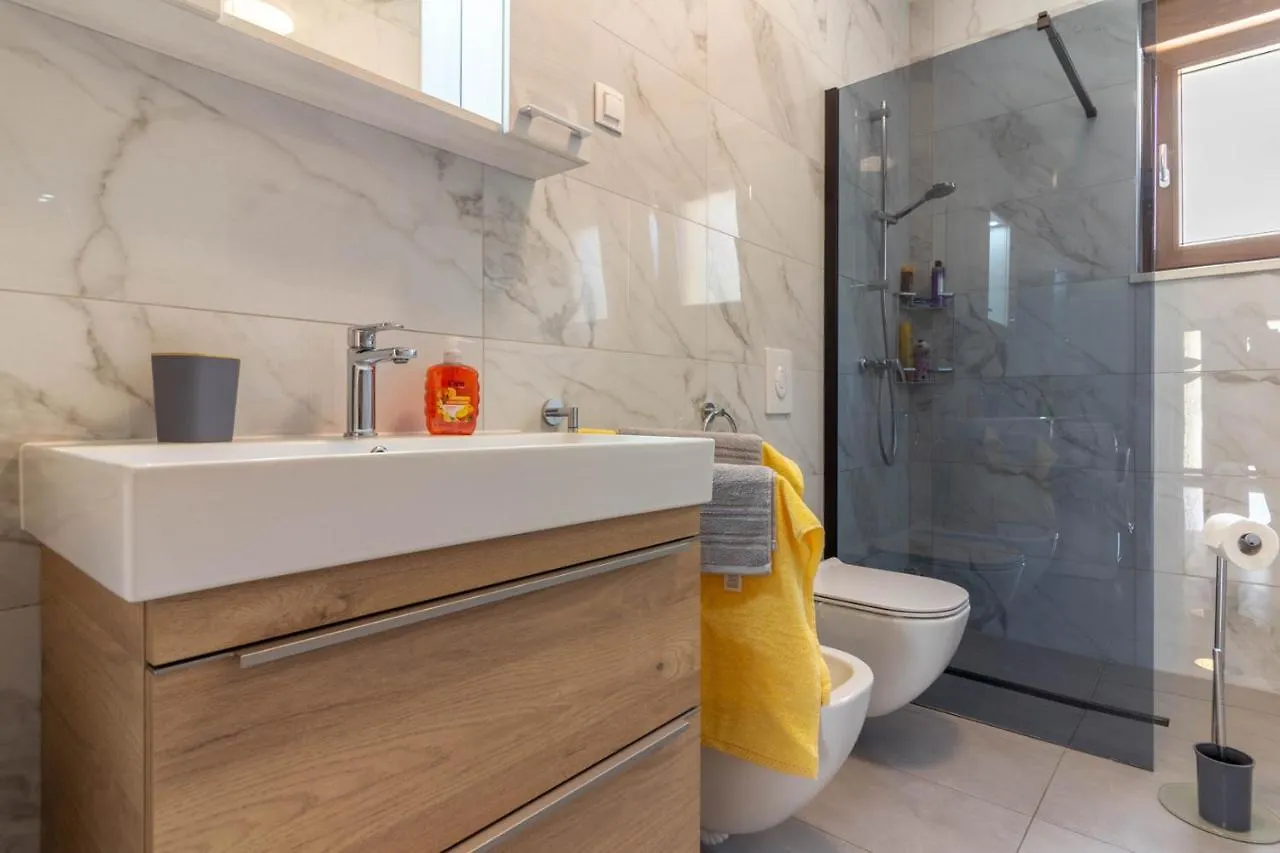 Modern Villa Eve In Medulin With Pool Near The Beach